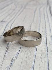 Grey gold silk texture wedding rings