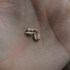 Solid Gold Botanical Ivy Pendant