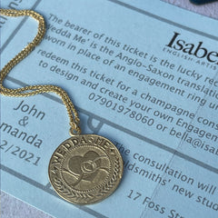 Betrothal charm in solid gold