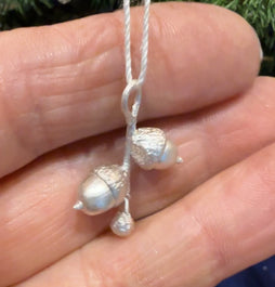 Tiny micro acorn casting