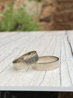 Grey gold silk texture wedding rings