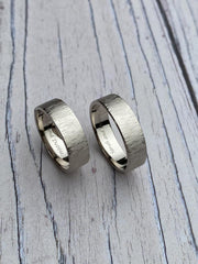 Grey gold silk texture wedding rings