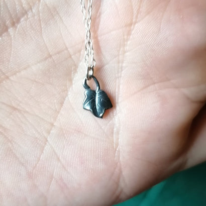 Solid Gold Botanical Ivy Pendant