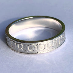 Latin Divorce Ring
