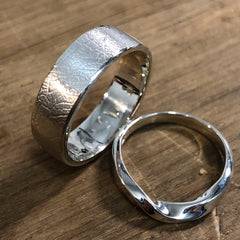 Make Your Own Gold Wedding Rings day for two.